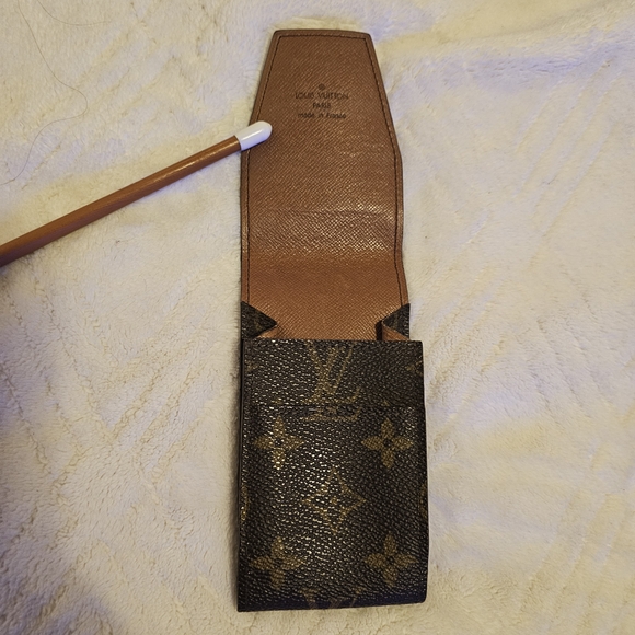 Louis Vuitton MonogramCaseAccessory - Picture 2 of 9